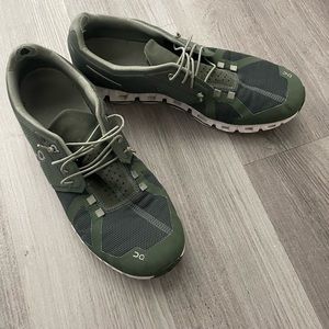 Oncloud men’s shoes size 11.5